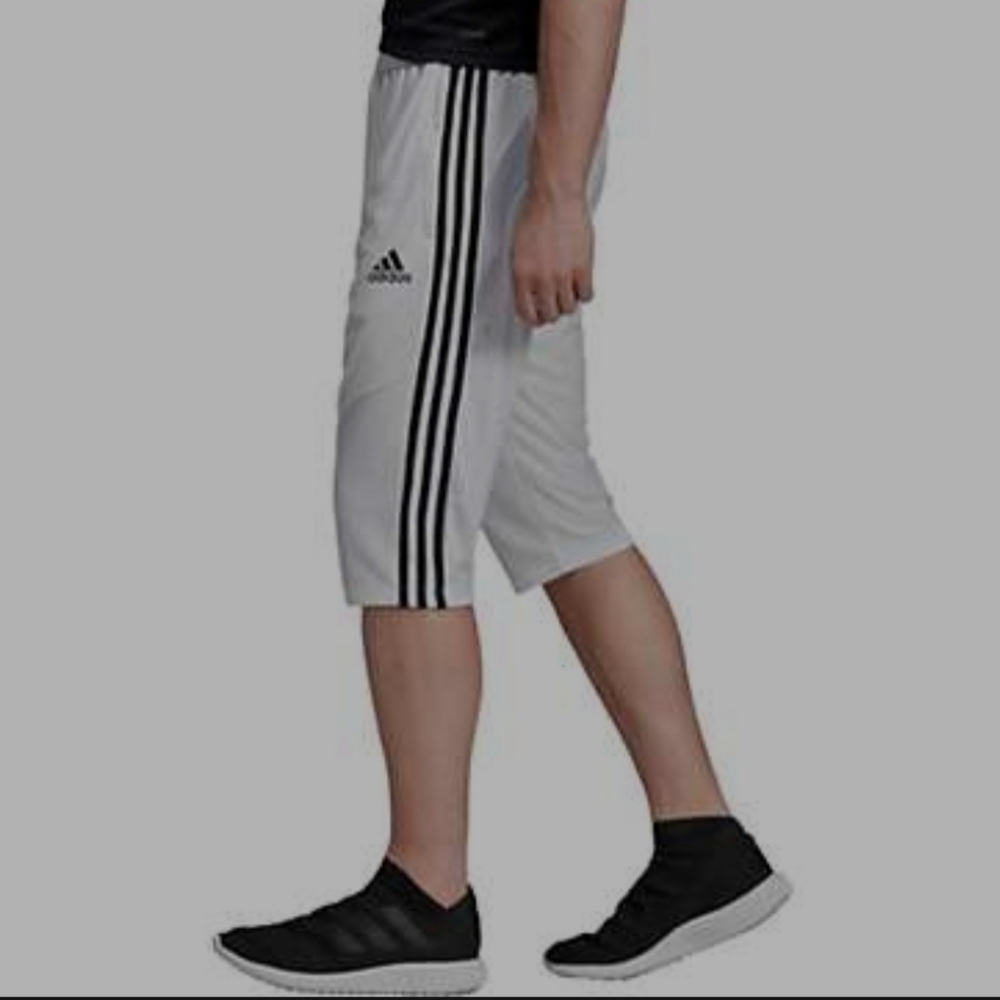 Addidas Men Soccer Trio 19 3/4 Pants.